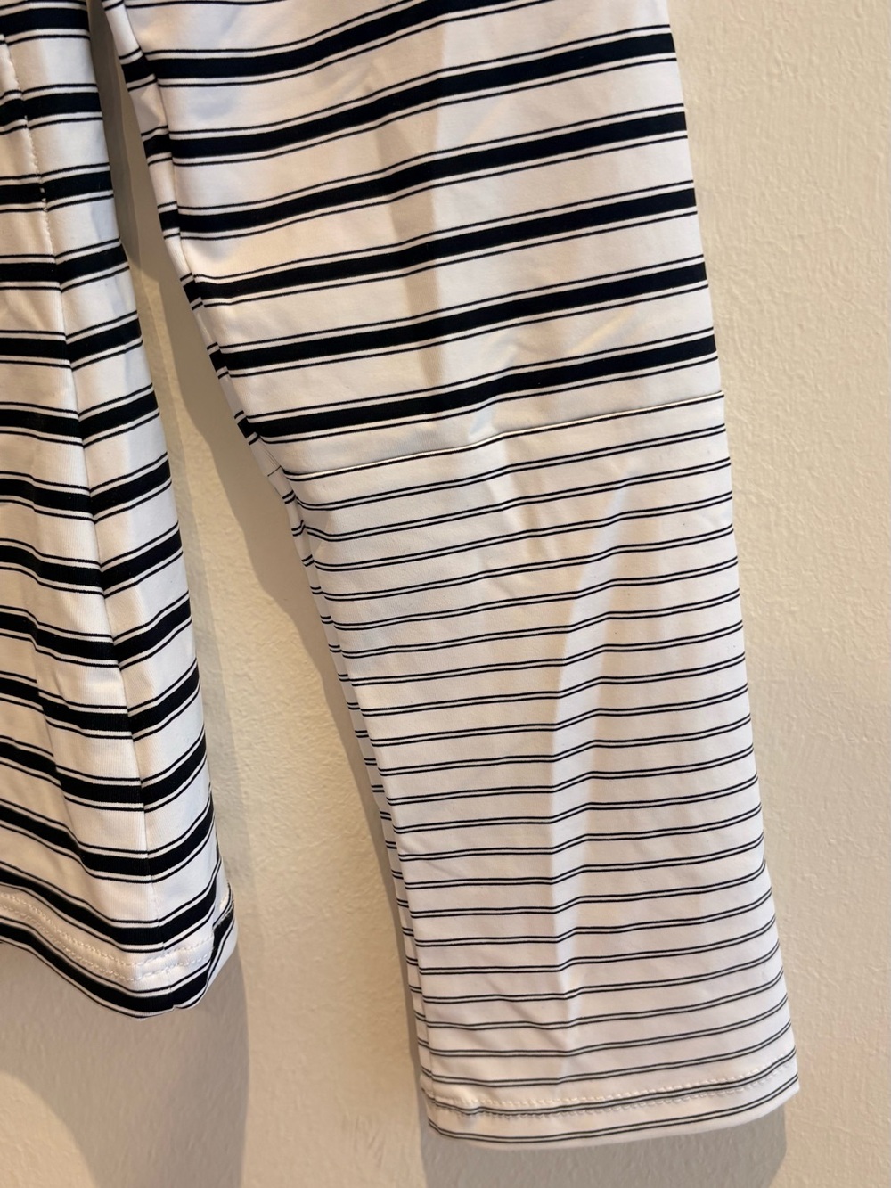 Ralph Lauren swimwear long sleeve Black and White Striped Zip-Neck rash guard - Picture 5 of 7